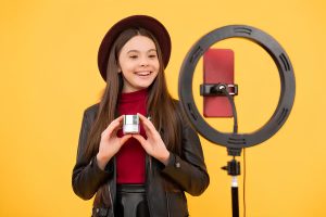 8 контент-мейкеров, которые ежедневно двигают SMM в России — полезный опыт наблюдения