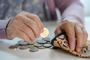 Какая пенсия в разных странах мира по сравнению с Россией?