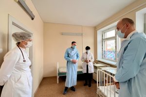 Поликлиника в 5 км: Как отмена участкового убивает доступность медицины в селах!
