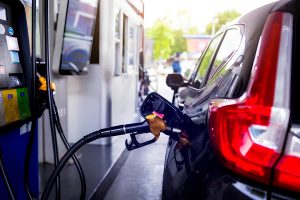 Кому Идут Деньги Автовладельцев При Повышении Цен на Бензин?