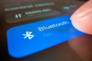 Беспроводная жизнь: стоит ли отказываться от проводов и переходить на Bluetooth?