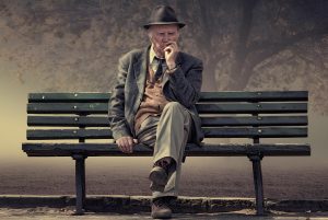 Одиночество в старости: Почему дети забывают родителей и как с этим жить?