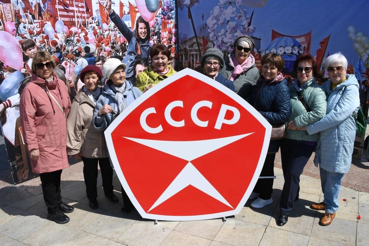 Ностальгия по СССР: Запретная тема или право помнить свою молодость?