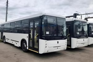 Автобусы-убийцы: что скрывают высокие ступеньки и почему исчезают низкопольники?