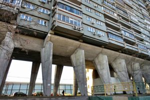 Легенда “домов на ножках”: что скрывают жилые кварталы советских городов