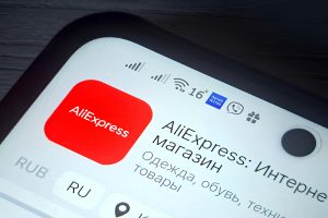 Суд запретил голые фото на AliExpress: отзывы с откровенными фото блокируют
