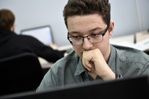 Как зарабатывают миллионы в IT без тех.образования: опыт современных айтишников