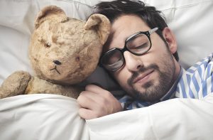 Почему после 30 спать стало сложнее? Реальные причины и решения