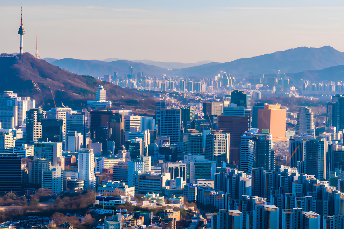 Россиянка с зажигалкой в Сеуле: 500 квадратных метров под пламенем